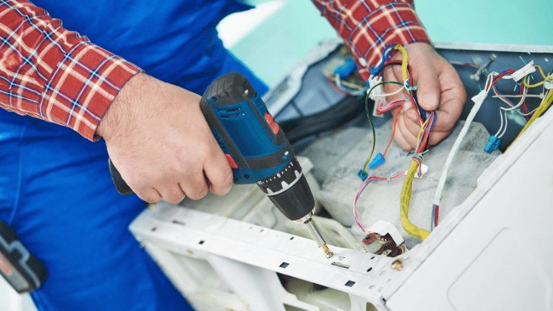 Zeytinburnu Buderus Buderus çamaşır makinesi kart tamiri – Su almama arızası orijinal parça ile giderildi. - Teknik servis örneği